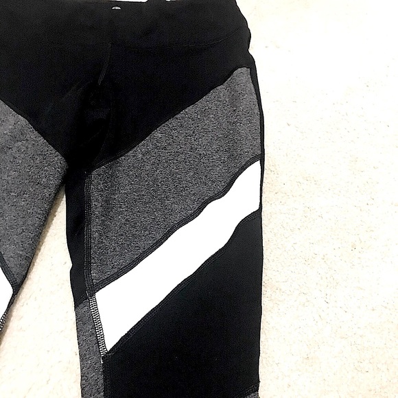 🆕🔥REFLEX 90 DEGREES VERY CUTE LEGGINGS/STYLISH&VERY SOFT!! NWOT!! - Picture 6 of 10